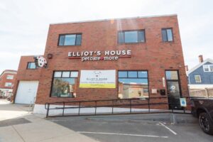 Elliothousepetcareandmore